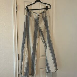Free people blue and white cotton/ linen bell bottoms